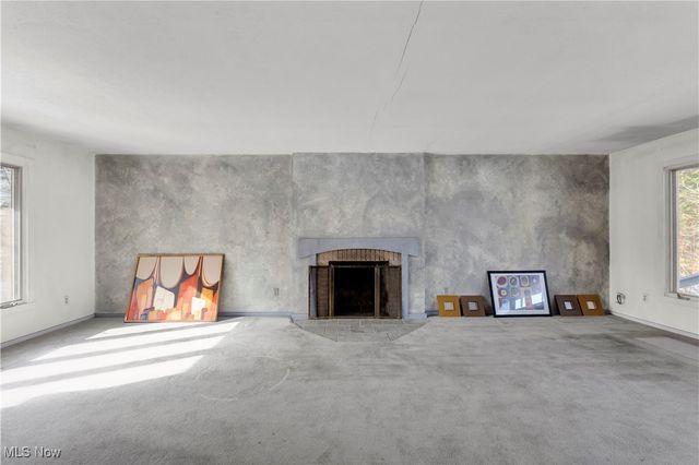 381 Boston Mills, Hudson, OH 44236