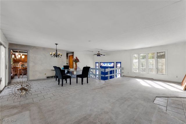 381 Boston Mills, Hudson, OH 44236