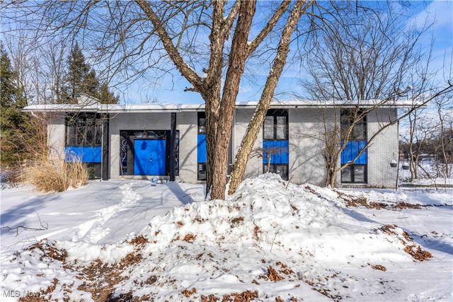 381 Boston Mills, Hudson, OH 44236