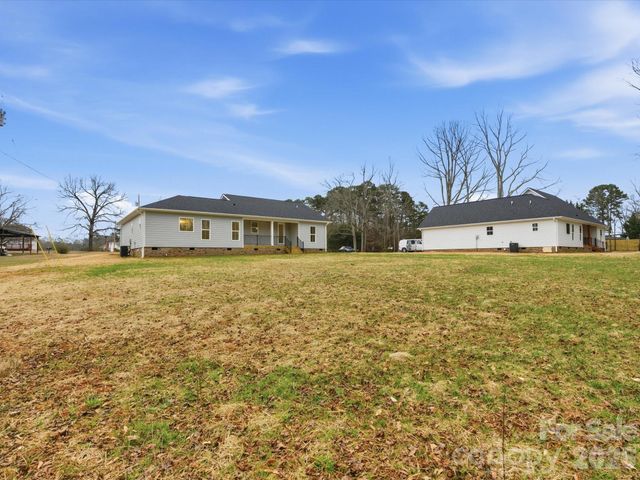 1133 White Jenkins Road, Bessemer City, NC 28016
