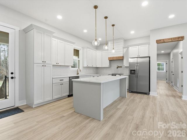 1133 White Jenkins Road, Bessemer City, NC 28016