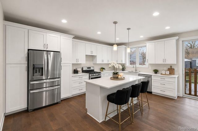 2921 Walsh Drive, Rochester Hills, MI 48309
