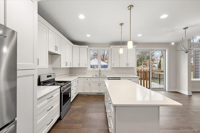 2921 Walsh Drive, Rochester Hills, MI 48309