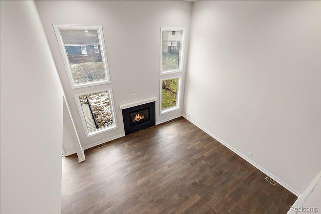 2921 Walsh Drive, Rochester Hills, MI 48309