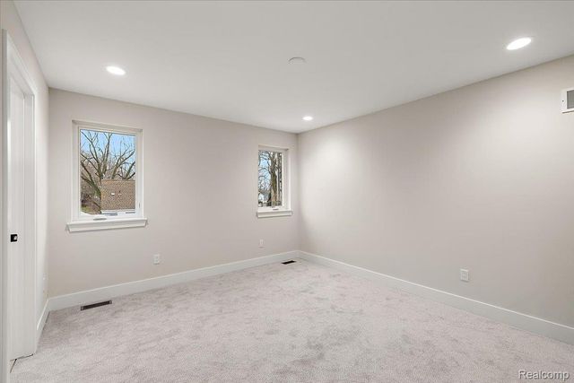 2921 Walsh Drive, Rochester Hills, MI 48309