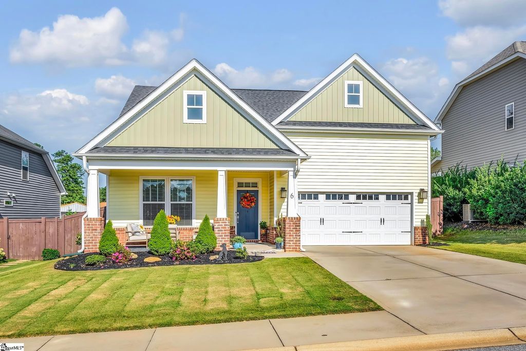 6 Glenview Park, Travelers Rest, SC 29690