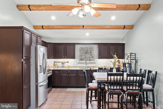 35 HEMLOCK LN, Etters, PA 17319