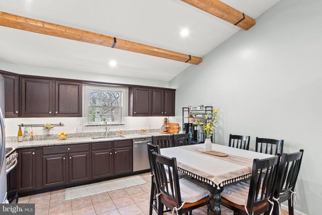 35 HEMLOCK LN, Etters, PA 17319