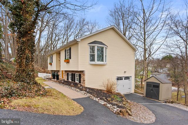 35 HEMLOCK LN, Etters, PA 17319