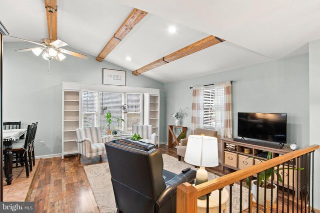 35 HEMLOCK LN, Etters, PA 17319