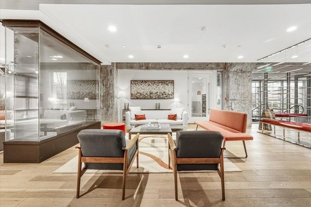 9 Medford St 401, Somerville, MA 02143