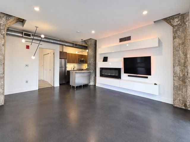 9 Medford St 401, Somerville, MA 02143