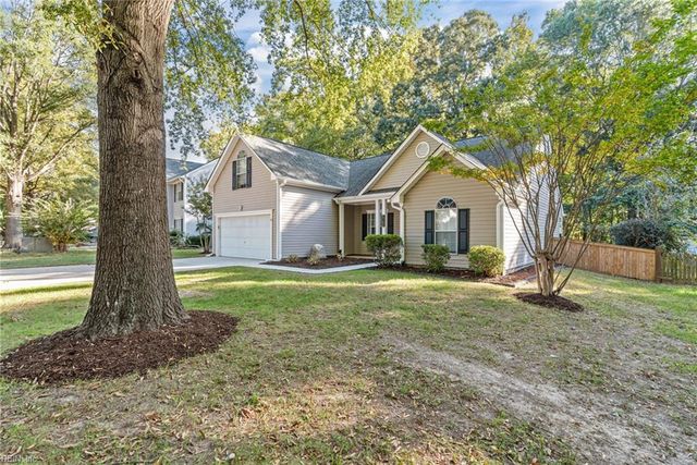 6748 Burbage Lake CIR, Suffolk, VA 23434
