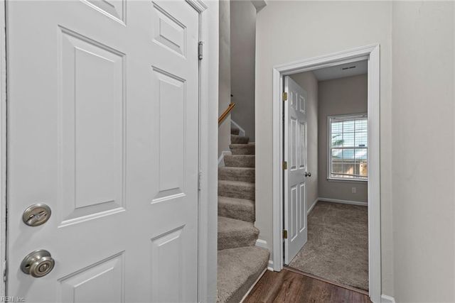 6748 Burbage Lake CIR, Suffolk, VA 23434