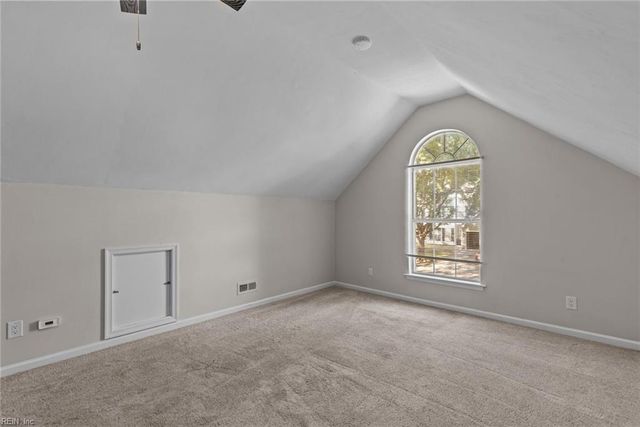 6748 Burbage Lake CIR, Suffolk, VA 23434