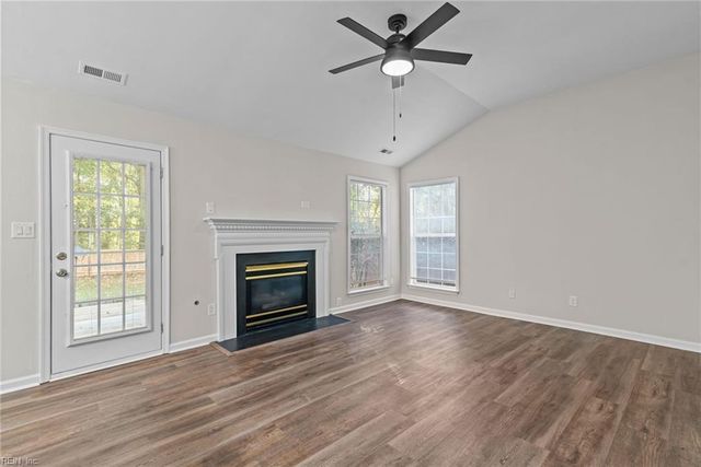 6748 Burbage Lake CIR, Suffolk, VA 23434