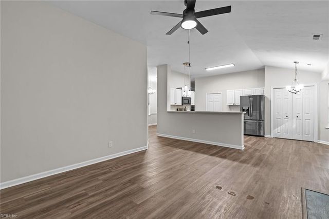 6748 Burbage Lake CIR, Suffolk, VA 23434