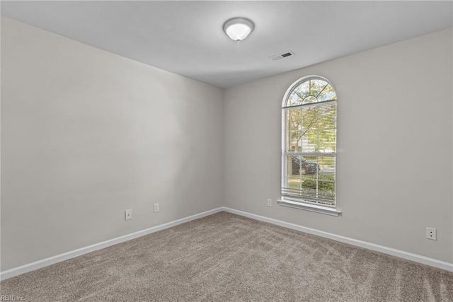 6748 Burbage Lake CIR, Suffolk, VA 23434