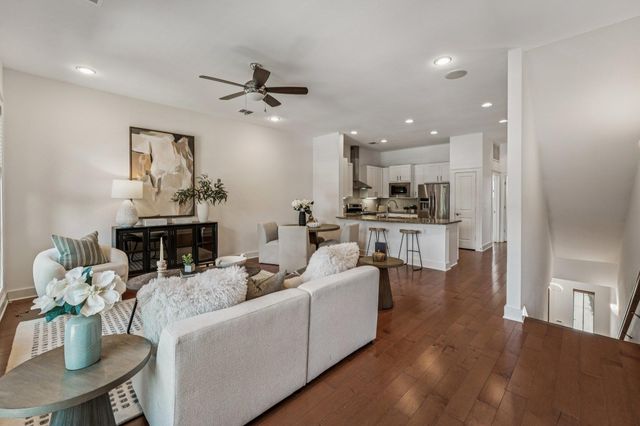 2520 Bluebonnet LN 48, Austin, TX 78704