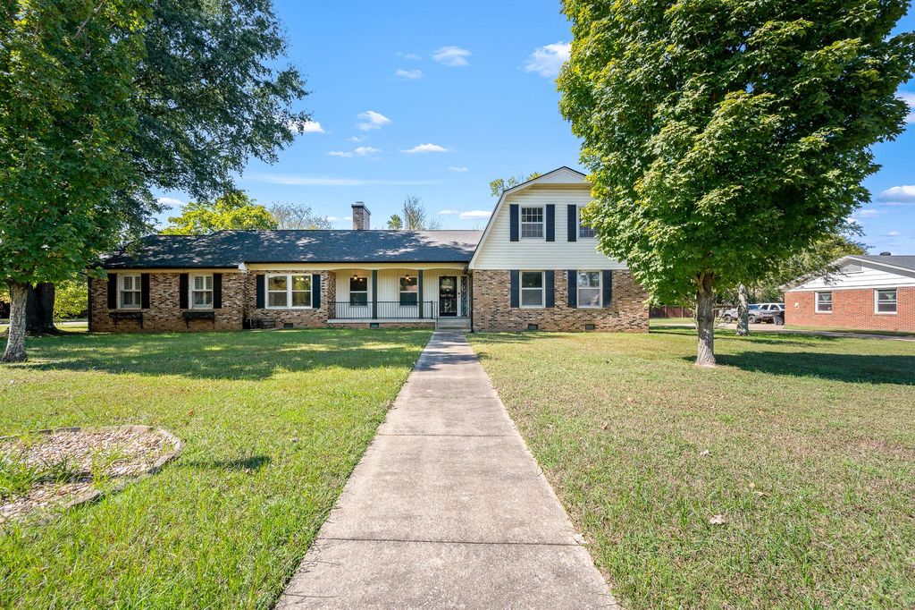 703 Chickasaw Rd, Murfreesboro, TN 37130