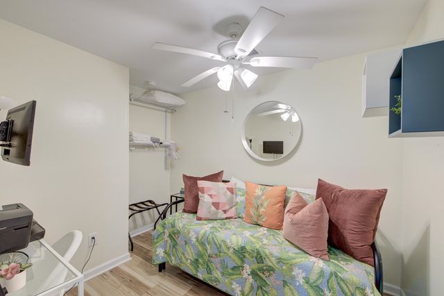 2128 Courtland Avenue, Charleston, SC 29403