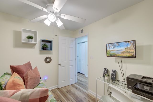 2128 Courtland Avenue, Charleston, SC 29403
