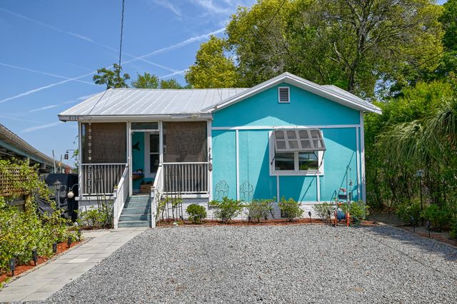 2128 Courtland Avenue, Charleston, SC 29403