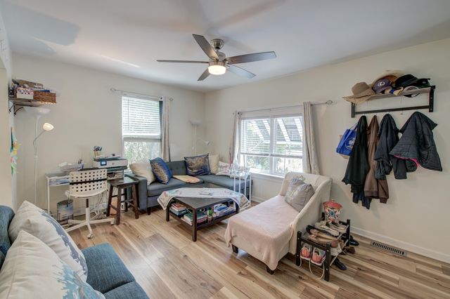 2128 Courtland Avenue, Charleston, SC 29403