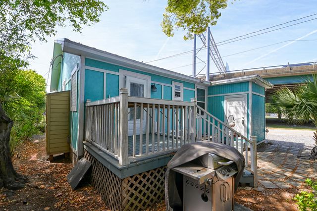 2128 Courtland Avenue, Charleston, SC 29403