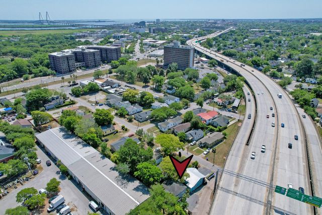 2128 Courtland Avenue, Charleston, SC 29403
