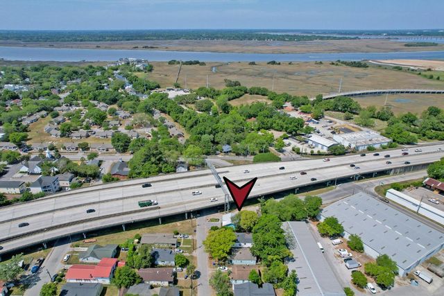 2128 Courtland Avenue, Charleston, SC 29403
