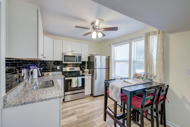 2128 Courtland Avenue, Charleston, SC 29403
