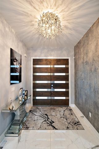 16281 Buckingham Avenue, Beverly Hills Village, MI 48025