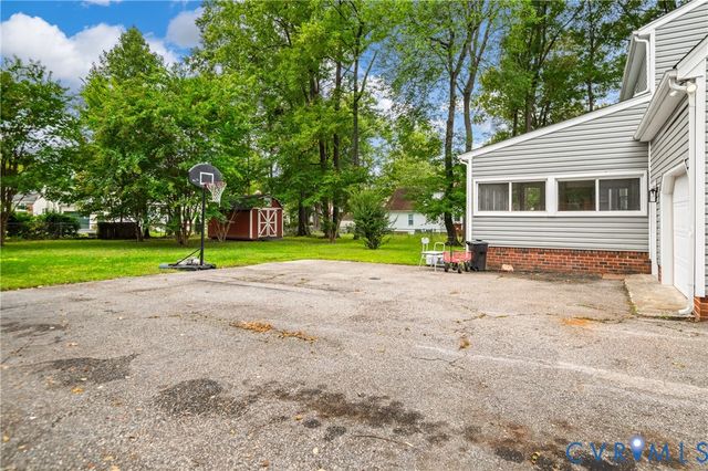 4525 Old Mesa Dr, North Chesterfield, VA 23237