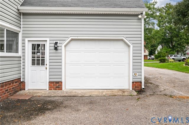 4525 Old Mesa Dr, North Chesterfield, VA 23237