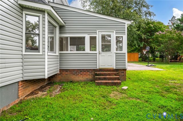 4525 Old Mesa Dr, North Chesterfield, VA 23237