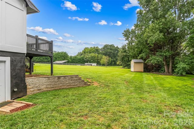 2646 Icard Rhodhiss Road, Connelly Springs, NC 28612