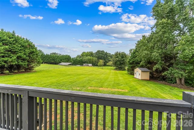 2646 Icard Rhodhiss Road, Connelly Springs, NC 28612