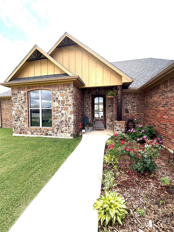 330 Koby Circle, Sulphur Springs, TX 75482