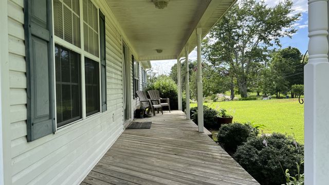 153 Commodore Cir, Summertown, TN 38483