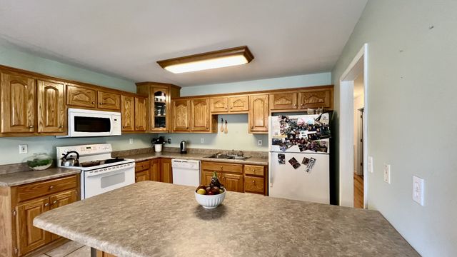 153 Commodore Cir, Summertown, TN 38483