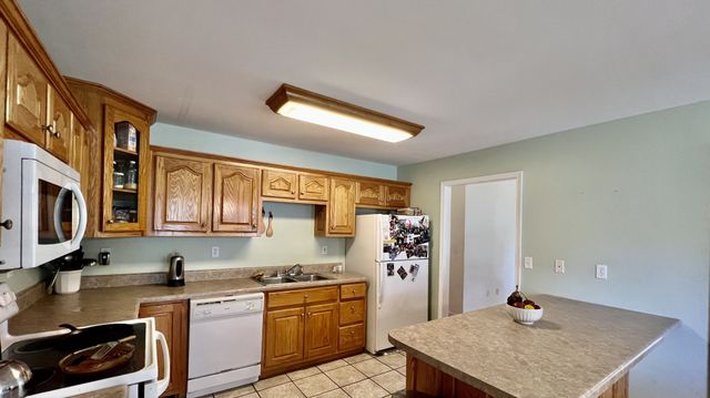 153 Commodore Cir, Summertown, TN 38483
