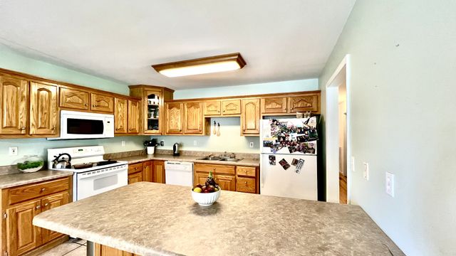 153 Commodore Cir, Summertown, TN 38483