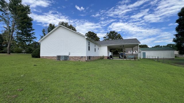 153 Commodore Cir, Summertown, TN 38483