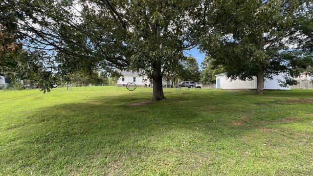 153 Commodore Cir, Summertown, TN 38483
