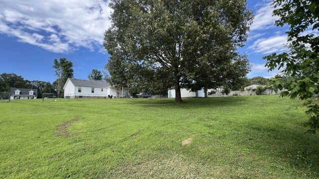 153 Commodore Cir, Summertown, TN 38483