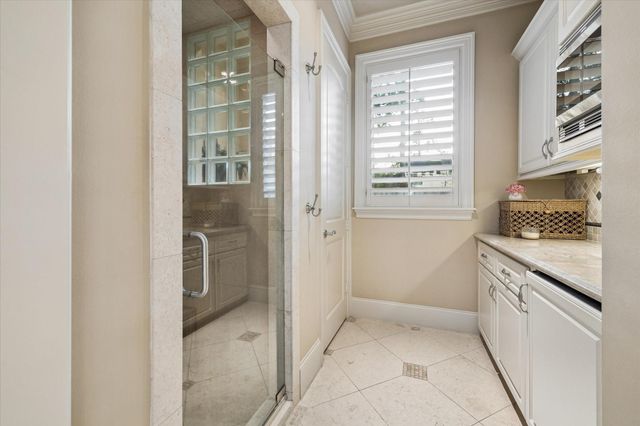 11909 Knippwood Lane, Bunker Hill Village, TX 77024