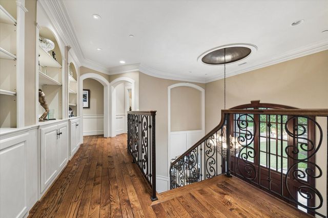 11909 Knippwood Lane, Bunker Hill Village, TX 77024