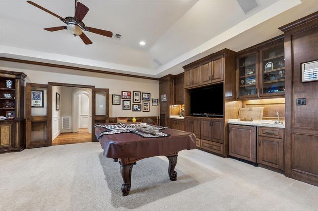 11909 Knippwood Lane, Bunker Hill Village, TX 77024