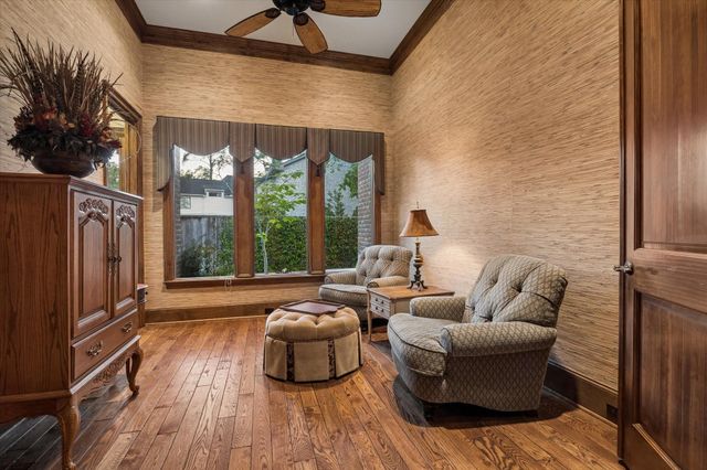 11909 Knippwood Lane, Bunker Hill Village, TX 77024